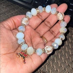 Elegant White and Silver Beaded Bracelet